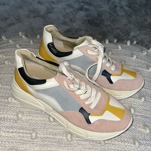 Steve Madden sneakers